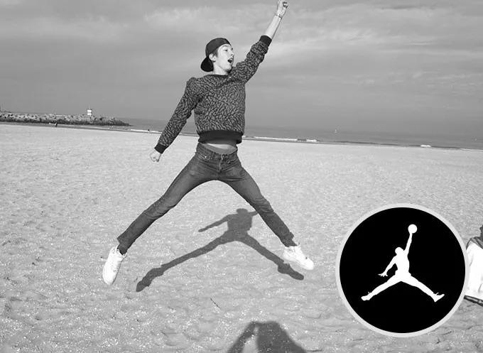 人体造型的logo设计